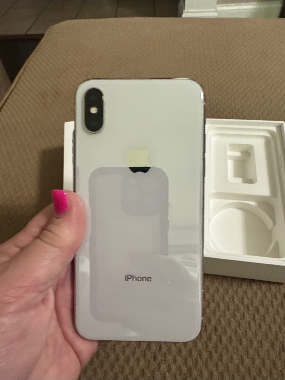 Apple iPhone X Black Front Display in Box - Picture 2 of 8